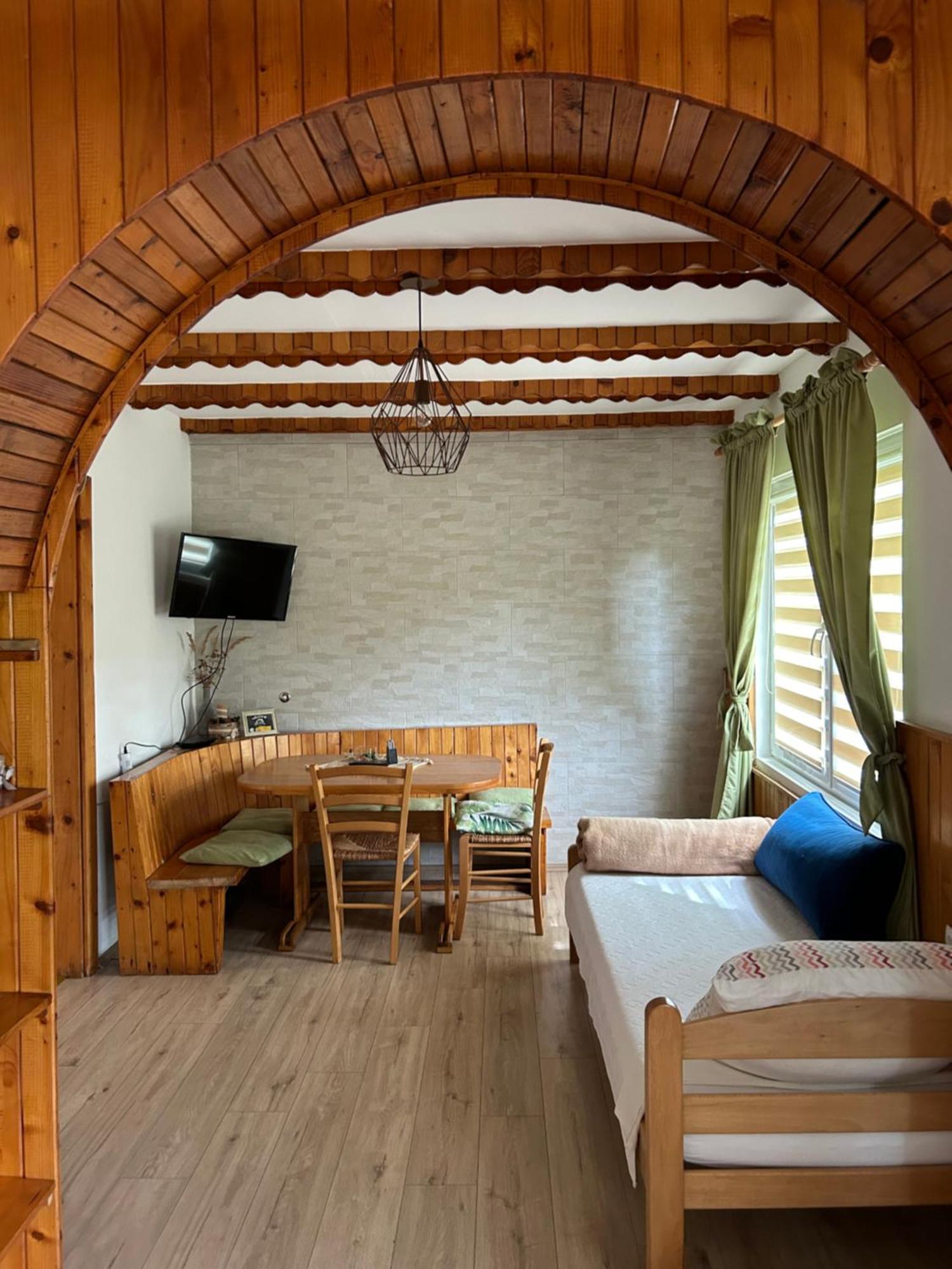 Apartments Celopek Licko Petrovo Selo Εξωτερικό φωτογραφία