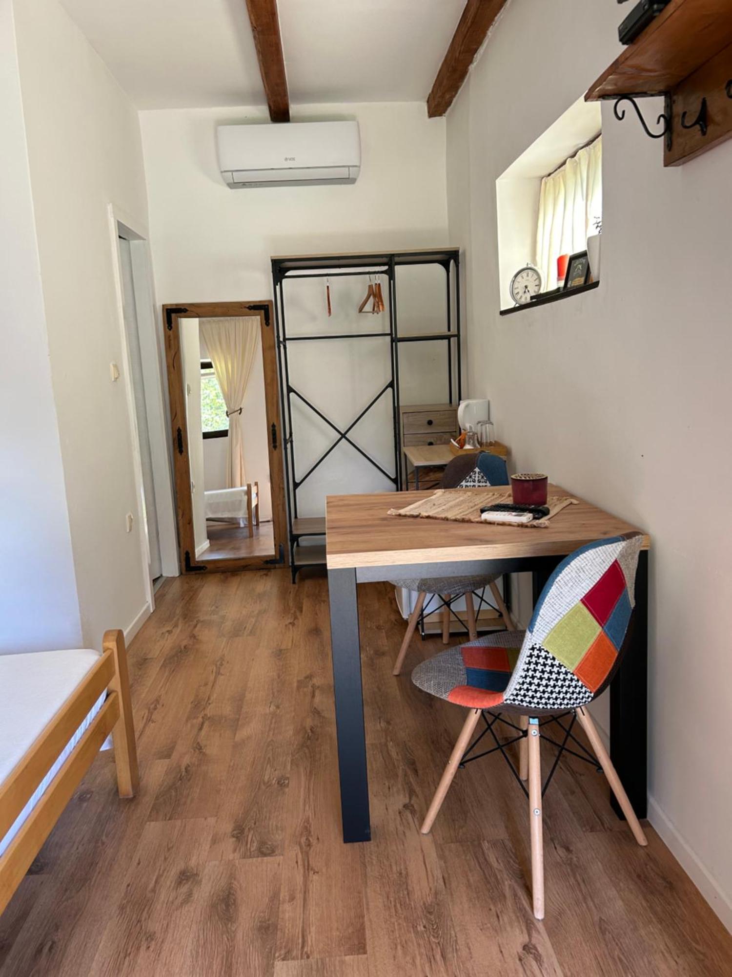 Apartments Celopek Licko Petrovo Selo Εξωτερικό φωτογραφία